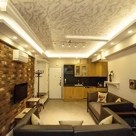 Lion Park & Hotel Aydin