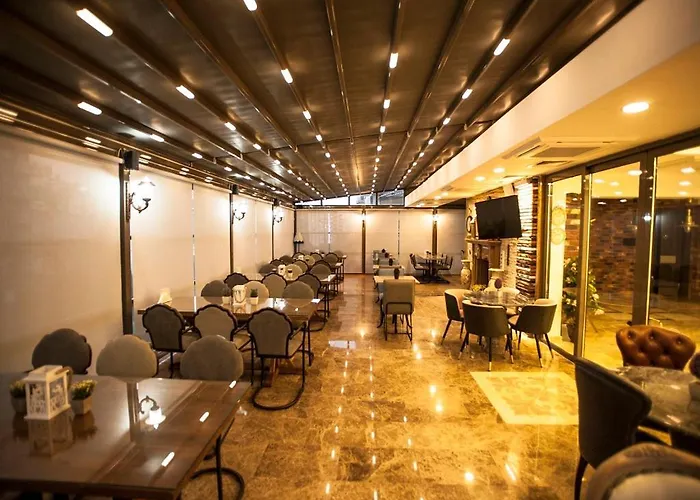 Lion Park & 4* Aydın