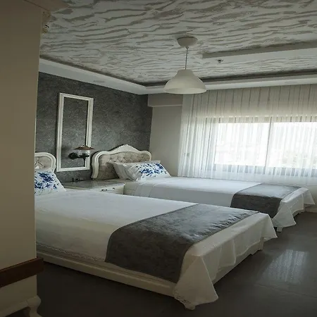 Lion Park & Otel 4*