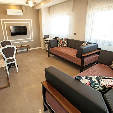 Lion Park & 4* Aydin