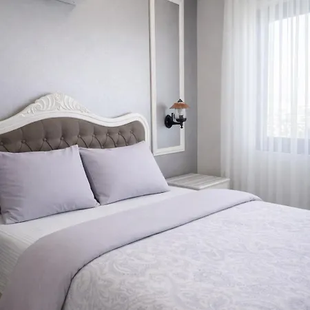 Hotel Lion Park & 4*
